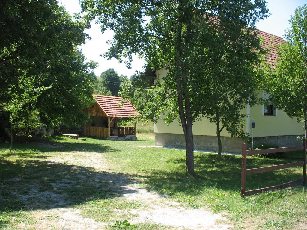 Holiday Home Lana Saborsko Δωμάτιο φωτογραφία