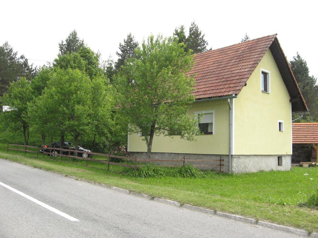 Holiday Home Lana Saborsko Δωμάτιο φωτογραφία