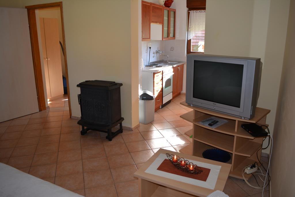 Holiday Home Lana Saborsko Εξωτερικό φωτογραφία