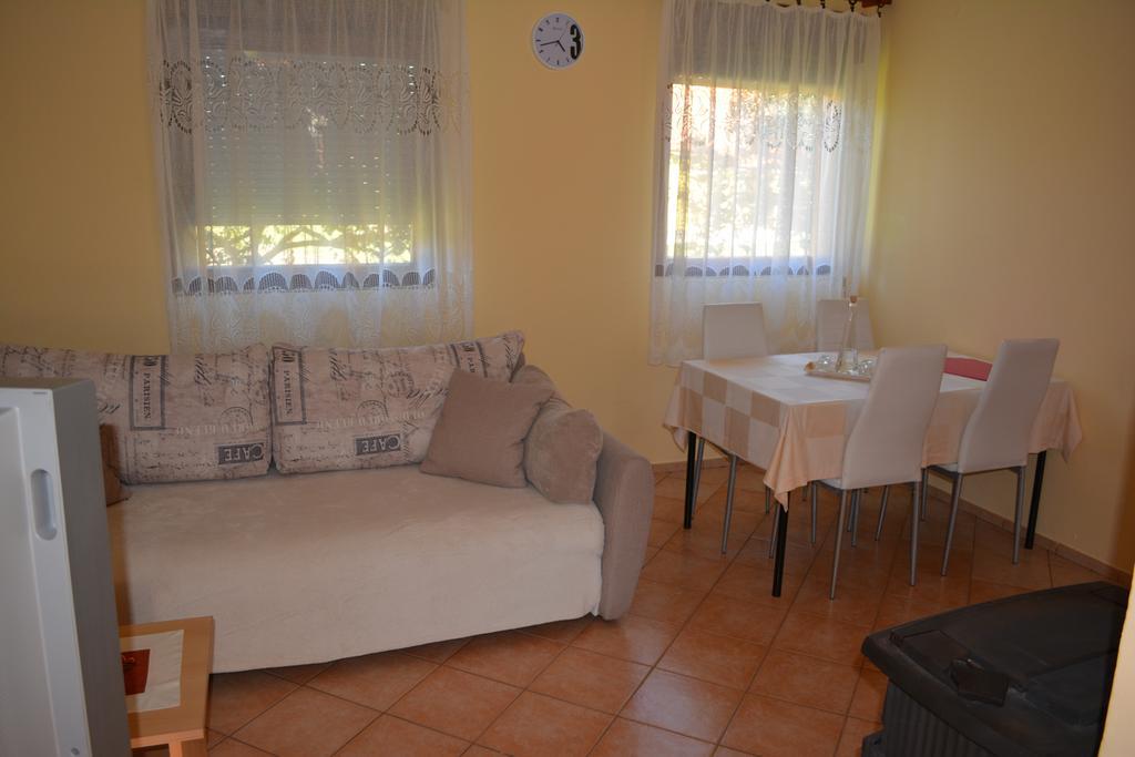 Holiday Home Lana Saborsko Εξωτερικό φωτογραφία
